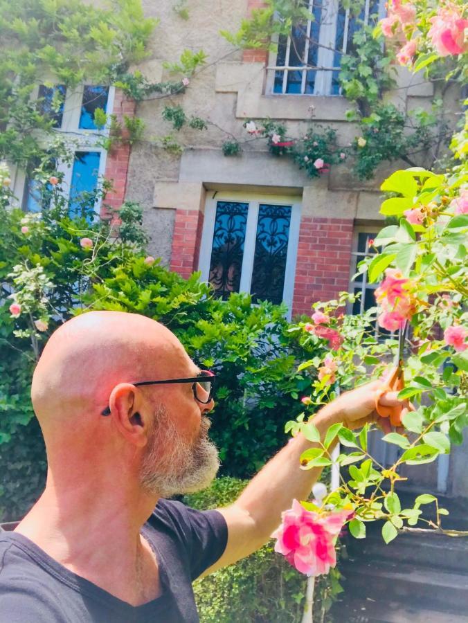 La Maison Des Roses Moulins  Eksteriør billede